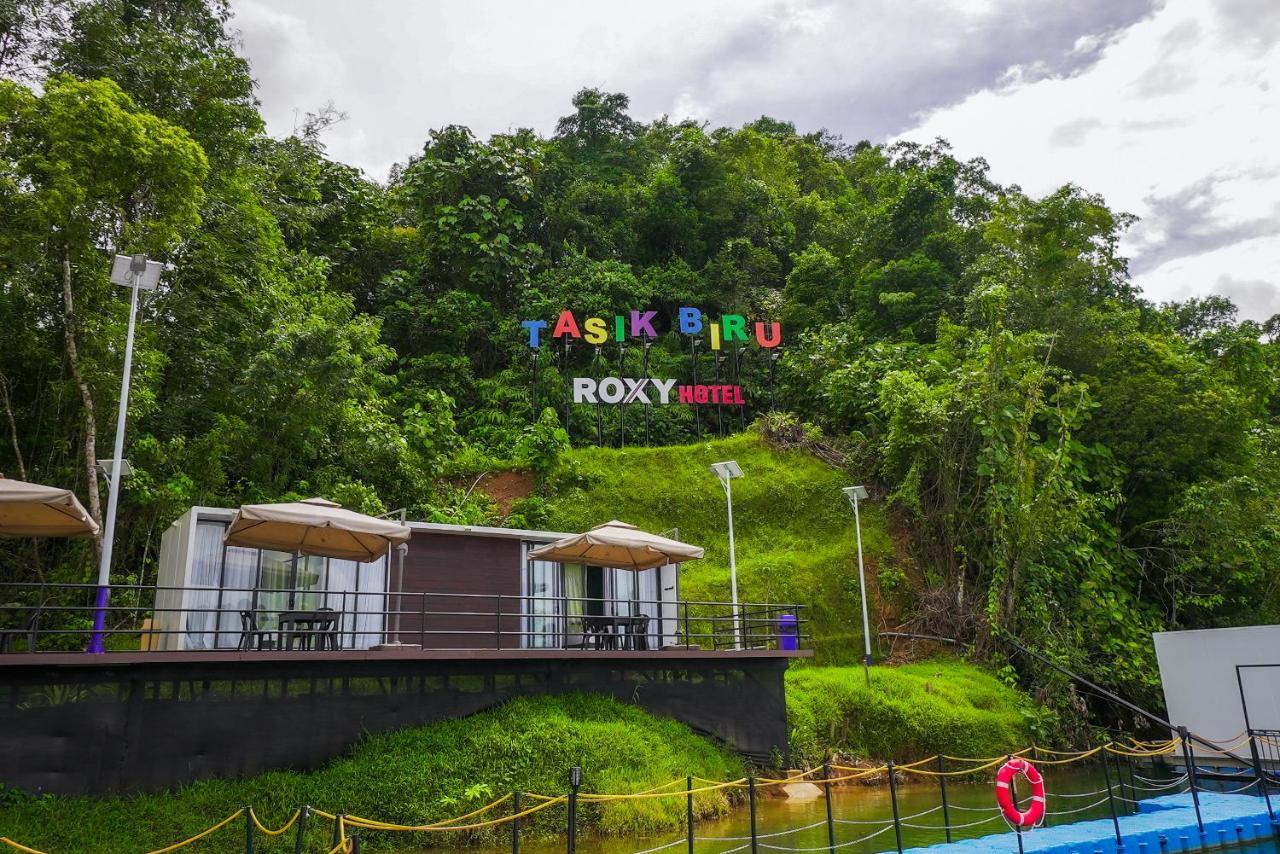 Roxy Tasik Biru Resort City Bau Exterior foto