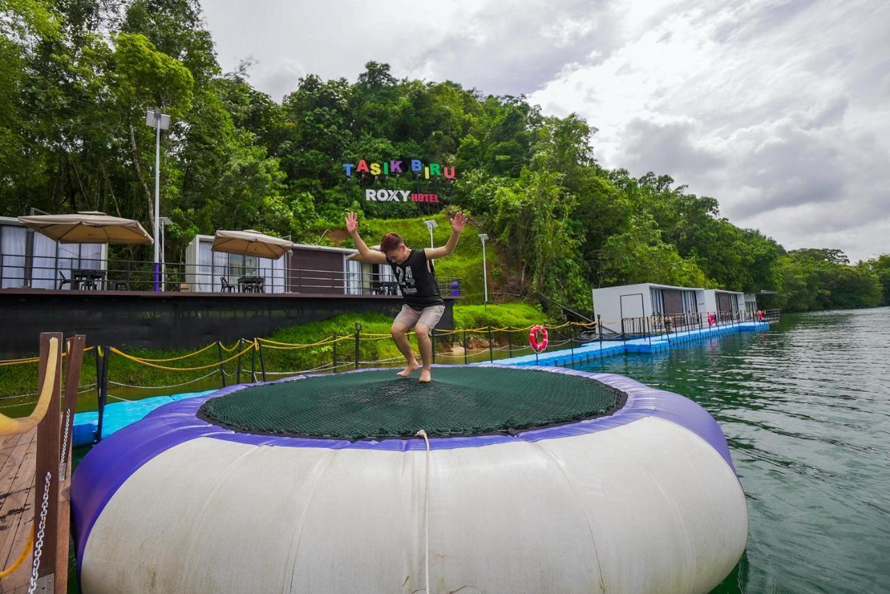 Roxy Tasik Biru Resort City Bau Exterior foto